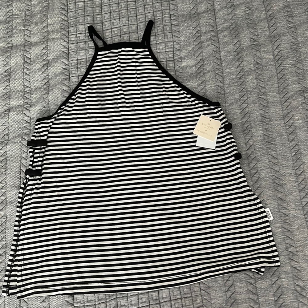 Kate Spade & Beyond Yoga come together to make this super soft & cute tanktop
